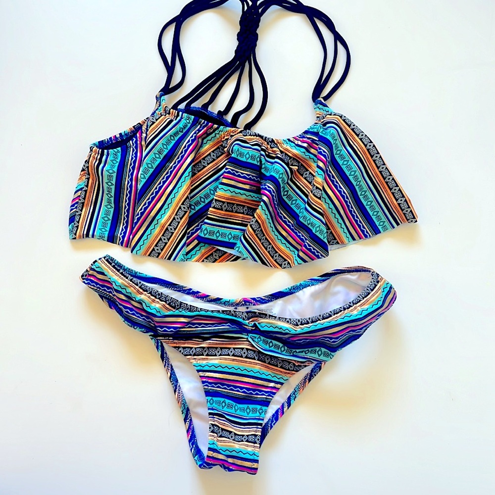 Victoria’s Secret Pink bikini